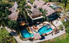 Ganesh Hostel & Shivas Bungalows