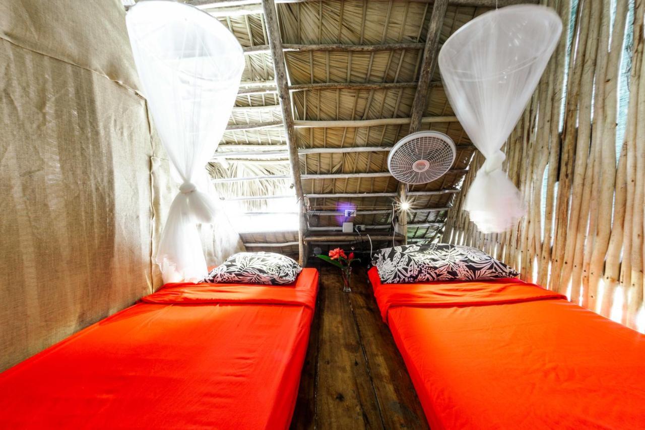 Ganesh Hostel & Shivas Bungalows El Valle Esterno foto